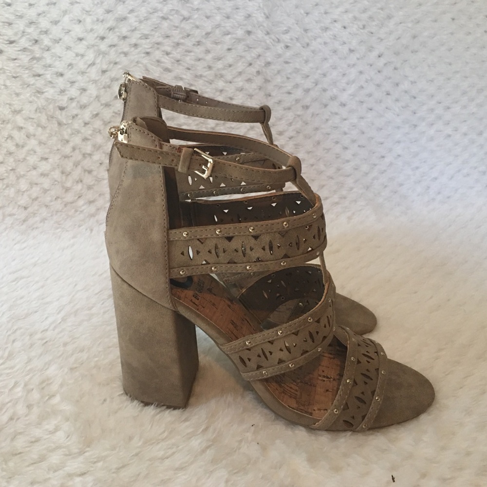 Guess sandals